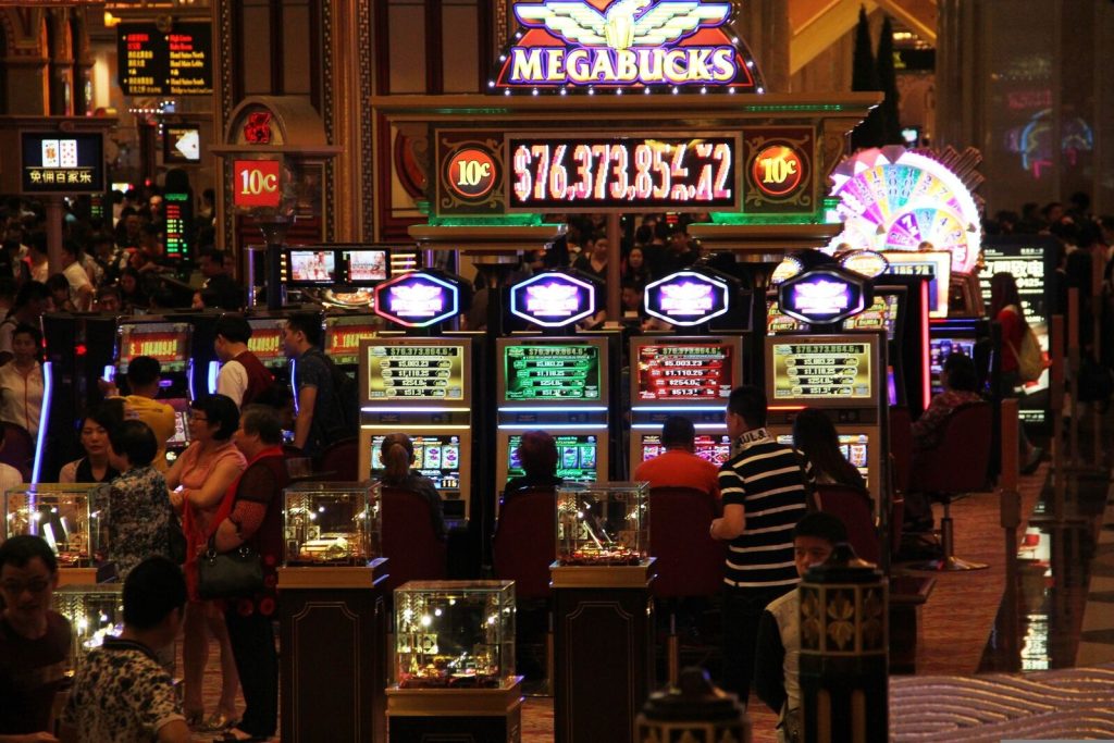 Casino, slotovi