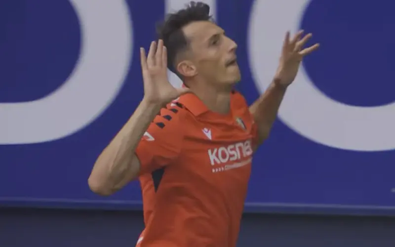 Ante Budimir slavi gol u dresu Osasune